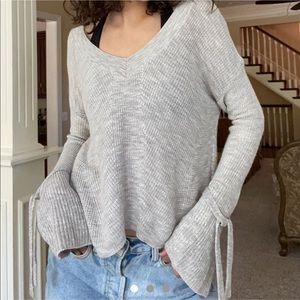 Express Belle Sleeve Grey Sweater- light weight 🤍